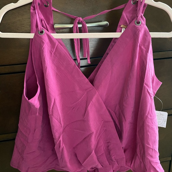 Pink top - Picture 2 of 4